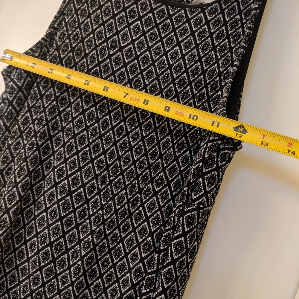 Patterned tank - Picture 4 of 4